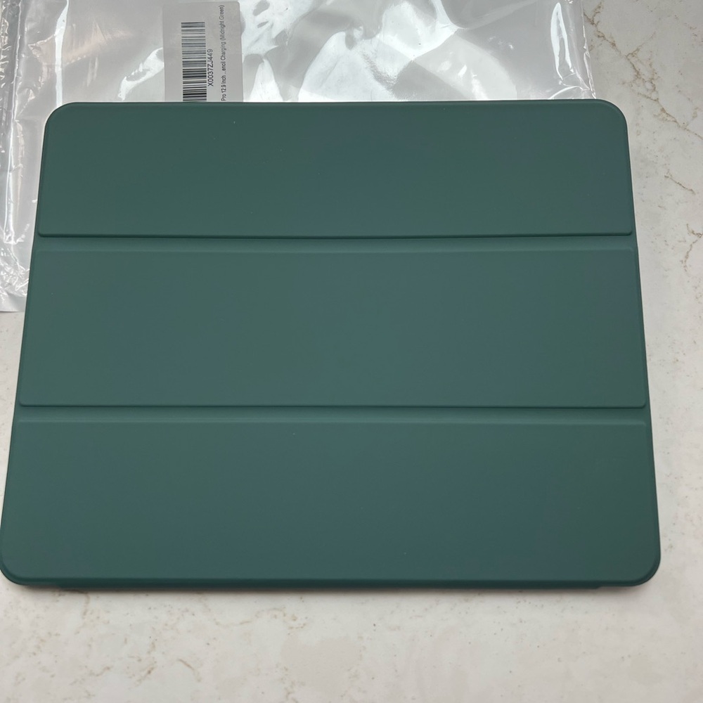 Forest Green Tri-Fold Tablet Cover with Matte Finish